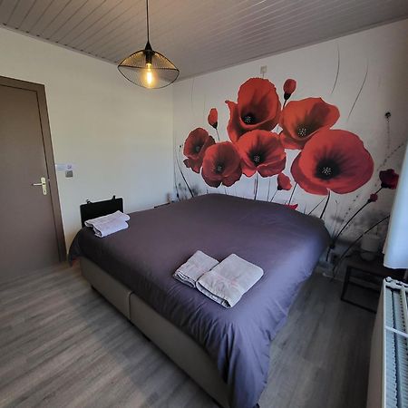 Mary'S Poppies - Bed & Breakfast Blandain Esterno foto