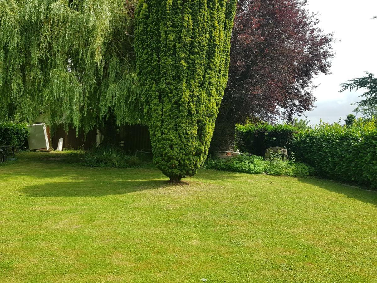 Mary'S Poppies - Bed & Breakfast Blandain Esterno foto