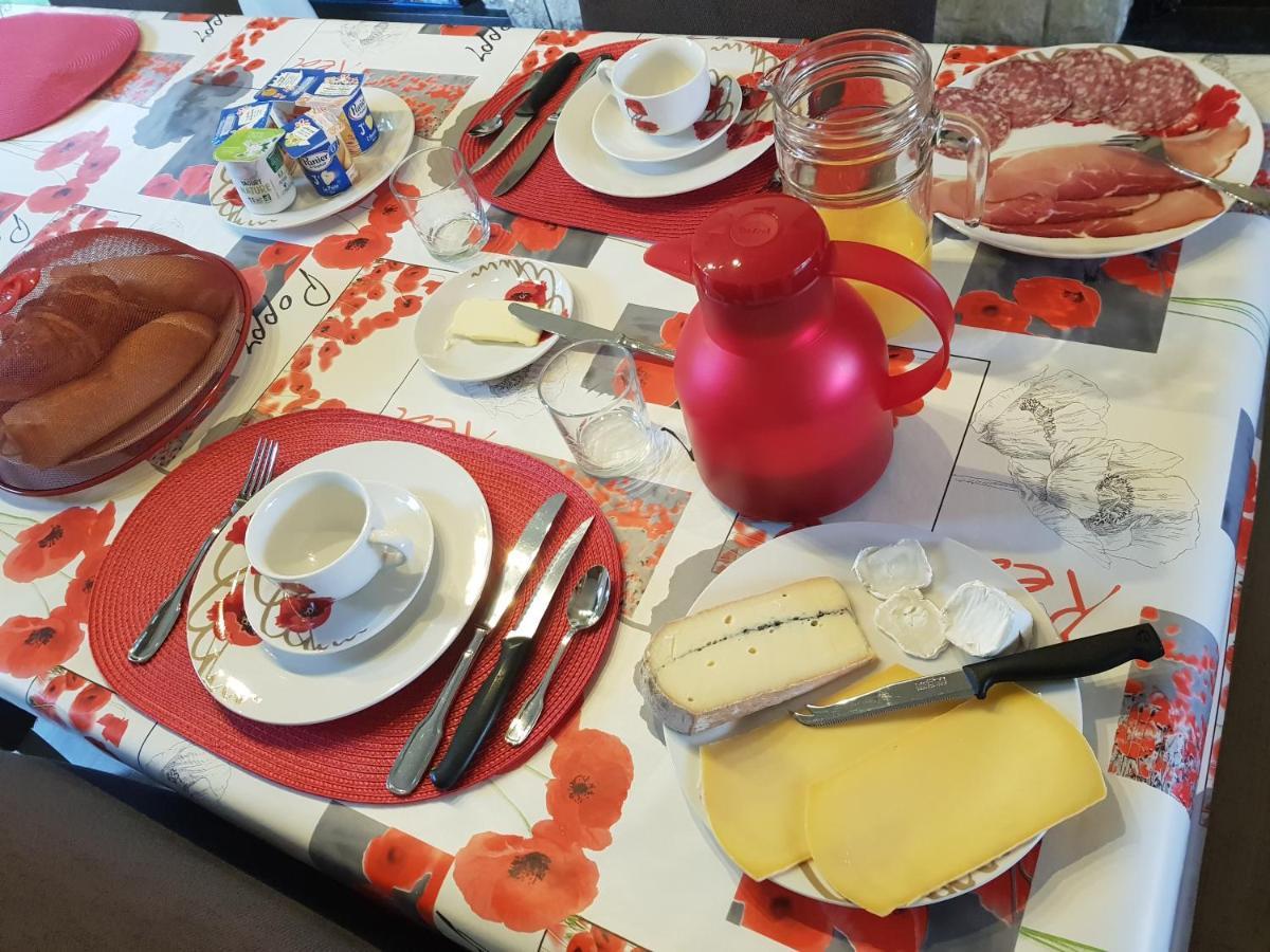 Mary'S Poppies - Bed & Breakfast Blandain Esterno foto